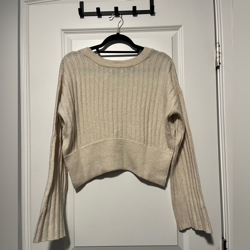Cozy Beige Ribbed Sweater - Picture 2 of 2